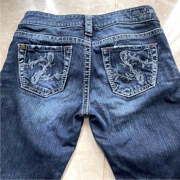 SILVER JEANS | Santorini Crop | Size 25 - Picture 2 of 4